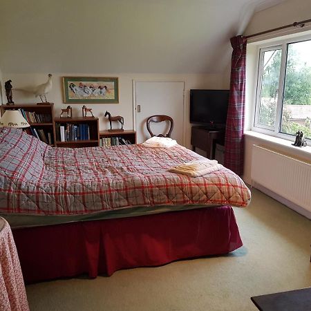 Bed and Breakfast House On The Hill Little Massingham Экстерьер фото